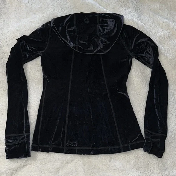 NEW! Lululemon Hooded Velvet Define Jacket - Picture 4 of 7